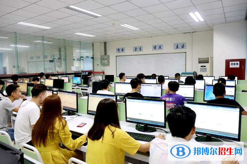 蘭州2023年計(jì)算機(jī)學(xué)校學(xué)什么比較好