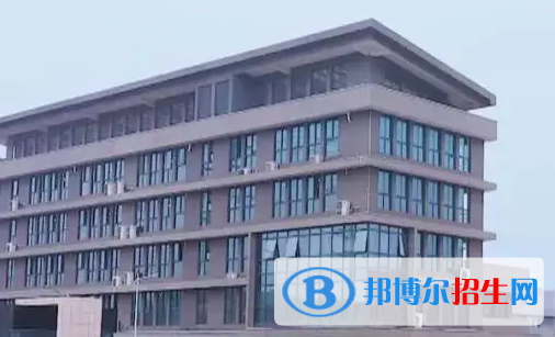 株洲師范高等?？茖W校是大專還是中專(株洲師范高等?？茖W校)