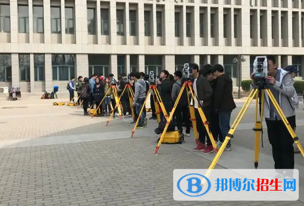 大學(xué)國(guó)土測(cè)繪與規(guī)劃專業(yè)可以從事哪些工作？