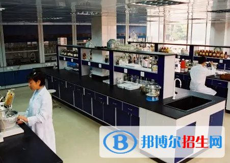 大學(xué)地球化學(xué)專業(yè)可以從事哪些工作？