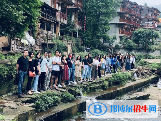 杭州2023年中專學(xué)校哪個專業(yè)比較好