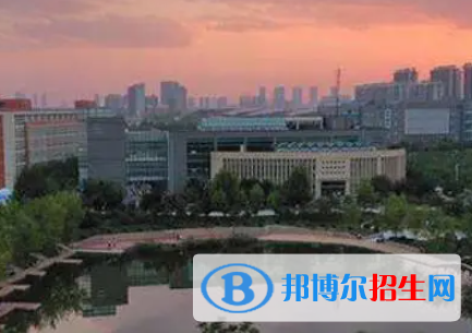 山西運城農(nóng)業(yè)職業(yè)技術(shù)學(xué)院是大專還是中專(山西運城農(nóng)業(yè)職業(yè)技術(shù)學(xué)院)