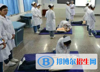 河南2023年男生讀衛(wèi)校學(xué)什么專(zhuān)業(yè)好