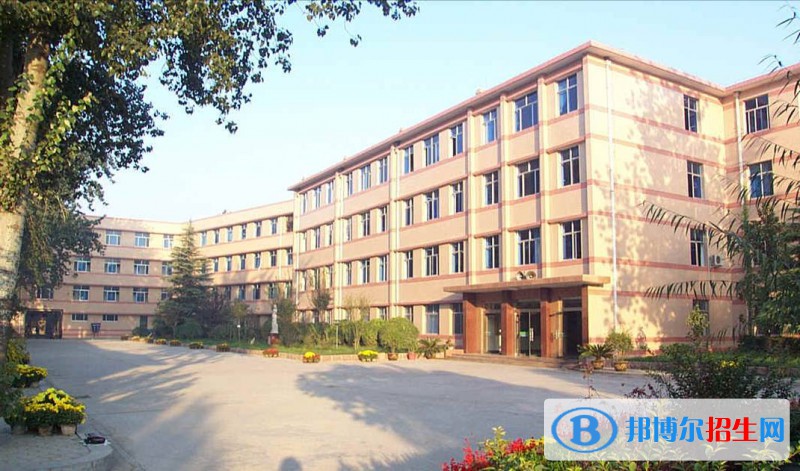 蘭州2023年上哪個(gè)計(jì)算機(jī)學(xué)校好
