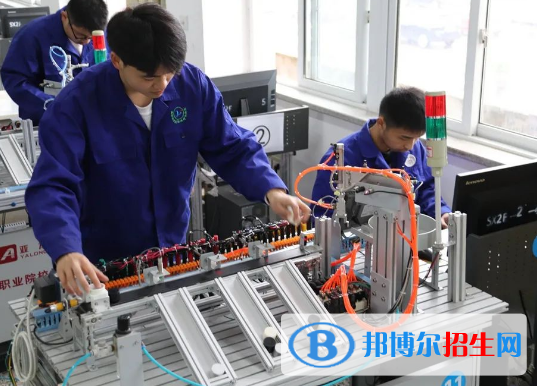 杭州2023年讀中專學校要初中畢業(yè)證嗎