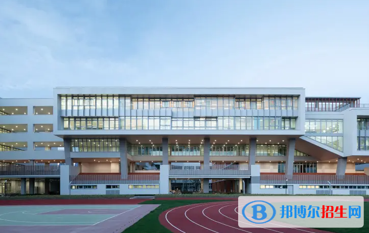 華東師范大學(xué)第二附屬中學(xué)國際部2023年學(xué)費標(biāo)準(zhǔn)