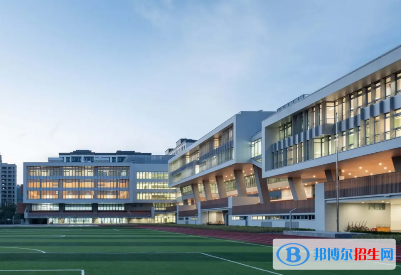 華東師范大學(xué)第二附屬中學(xué)國際部2023年課程體系