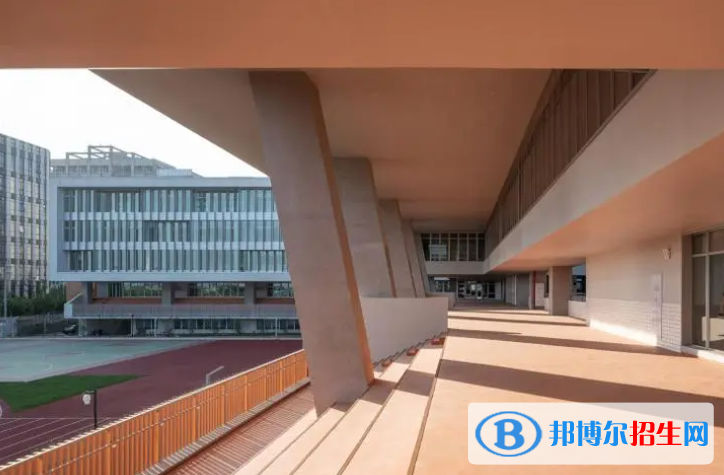 華東師范大學第二附屬中學國際部怎么樣