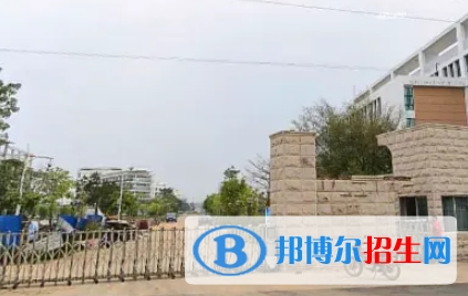 廣西2023年春季招生的計(jì)算機(jī)學(xué)校