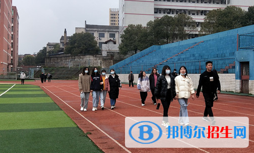湖南2023年中專學校好還是大專好
