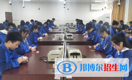 杭州2023年讀中專學校需要什么證件