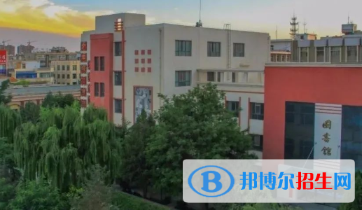 民勤縣第一中學(xué)2023年學(xué)費、收費多少 