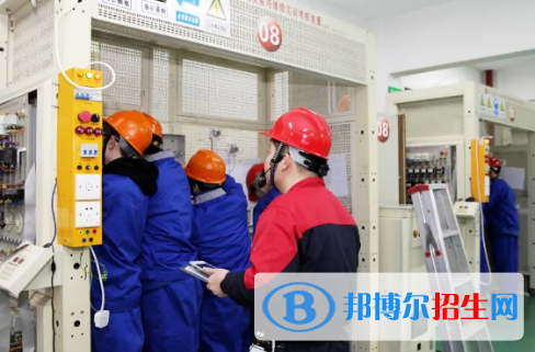 杭州2023年適合男生的中專學校專業(yè)