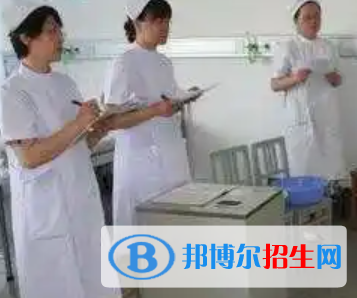 河南2023年衛(wèi)校和中專有哪些區(qū)別