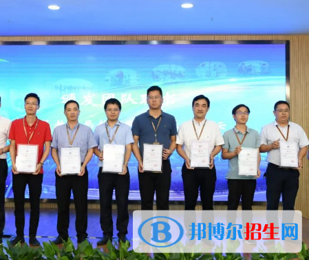 杭州2023年高中畢業(yè)能讀什么中專(zhuān)學(xué)校