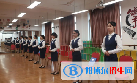 浙江2023年適合女生的中專學校專業(yè)