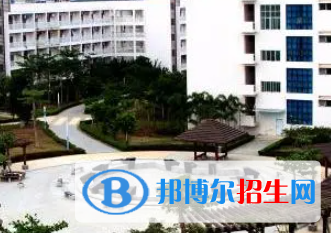三亞航空旅游職業(yè)學(xué)院是大專還是中專(三亞航空旅游職業(yè)學(xué)院)