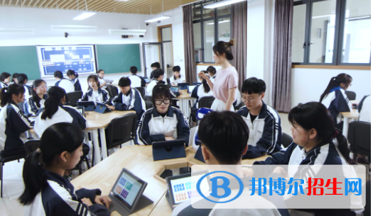 浙江2023年女生讀什么中專學校好