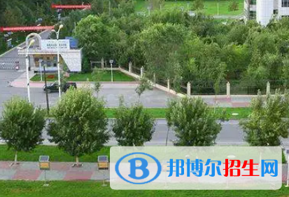新疆師范高等?？茖W(xué)校是大專還是中專（新疆師范高等?？茖W(xué)校）