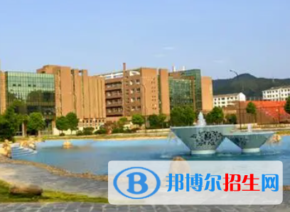 江西陶瓷工藝美術(shù)職業(yè)技術(shù)學(xué)院是大專(zhuān)還是中專(zhuān)（江西陶瓷工藝美術(shù)職業(yè)技術(shù)學(xué)院）