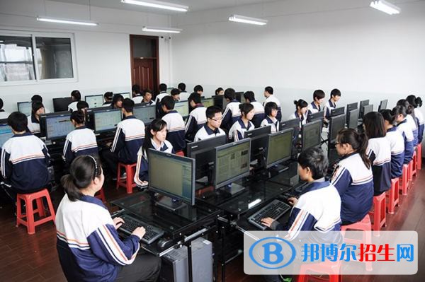 四川2023年讀計算機(jī)學(xué)校好還是中專學(xué)校好