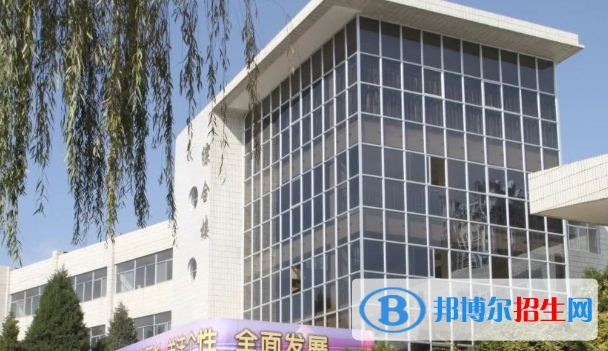 甘肅省慶陽第一中學(xué)2023年學(xué)費(fèi)、收費(fèi)多少 