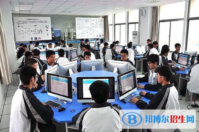 蘭州2023年去讀計算機學校學什么對以后好一點