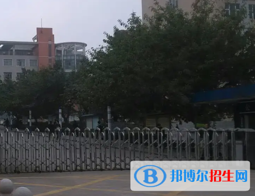 四川省開設(shè)醫(yī)學(xué)美容專業(yè)的大專學(xué)校有哪些