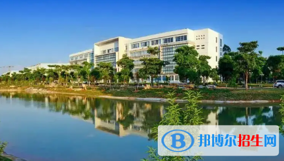 2022崇左市大學排名(校友會)