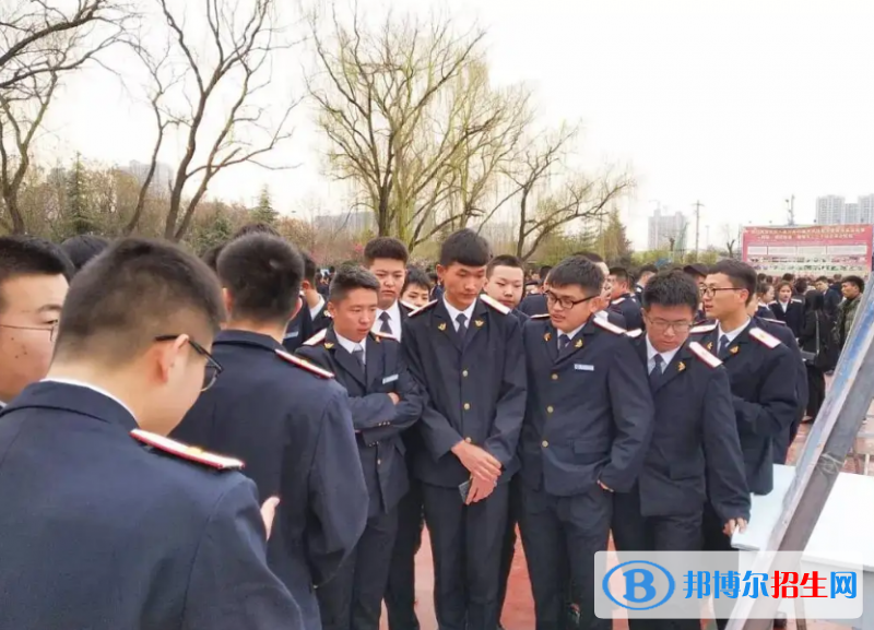 陜西2023年男生讀什么中專學校