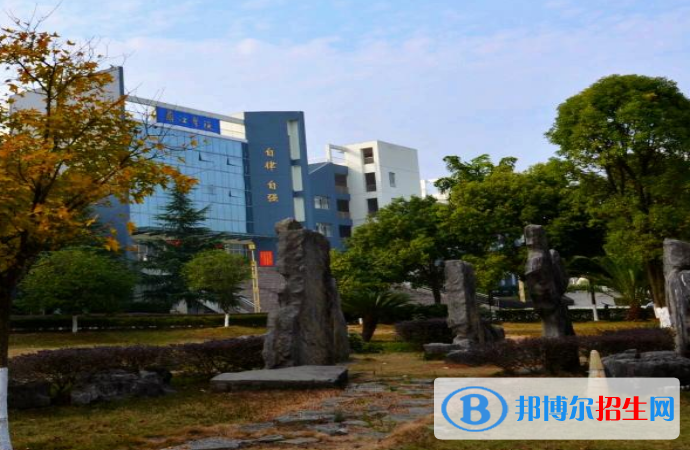 2022桂林市民辦大學(xué)排名(校友會(huì))