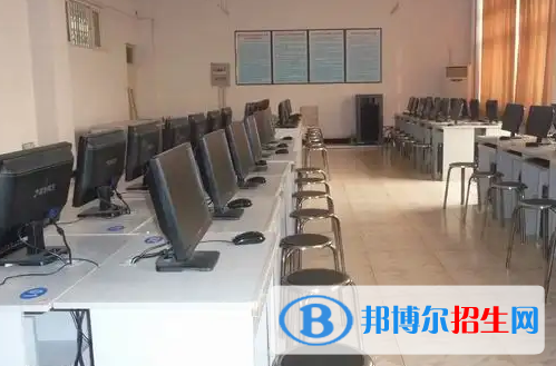 重慶2023年沒上完初中可以上中專學校嗎