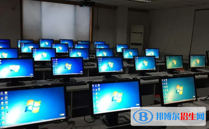 重慶2023年沒上完初中可以上中專學校嗎