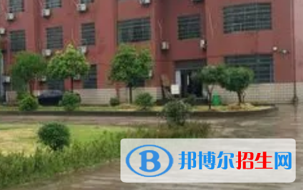 鄱陽縣揚帆中學、華中輔仁學校2022年分數(shù)線是多少?(2023參考)