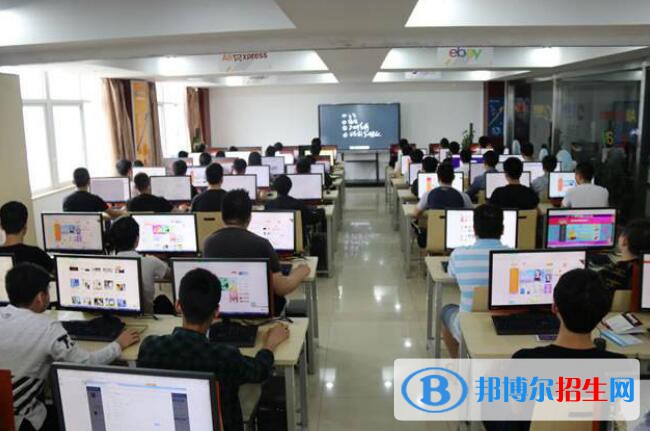 蘭州2023年計(jì)算機(jī)學(xué)校就業(yè)形勢(shì)怎么樣