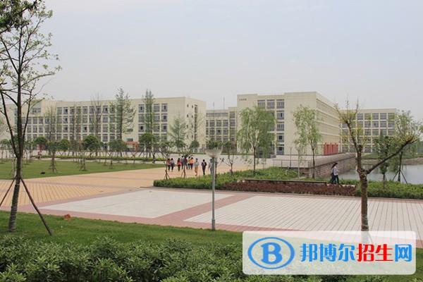 四川水利職業(yè)技術(shù)學(xué)院單招2023年學(xué)費是多少