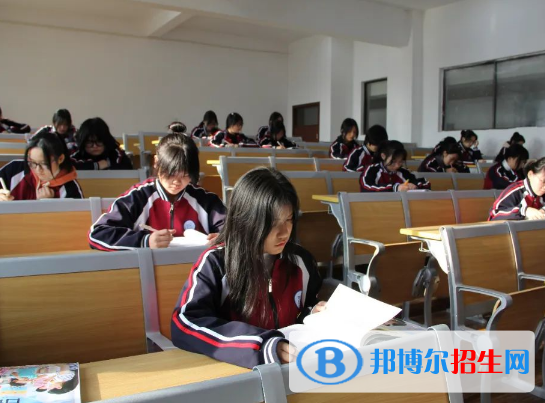杭州2023年中專上幾年畢業(yè)