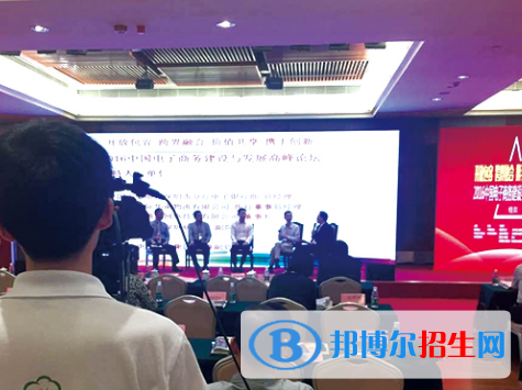 網(wǎng)絡(luò)直播與運營專業(yè)好嗎?(網(wǎng)絡(luò)直播與運營專業(yè))