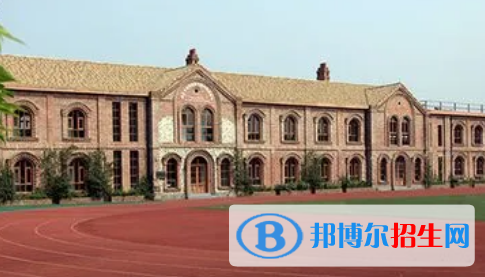 四川國(guó)際標(biāo)榜職業(yè)學(xué)院