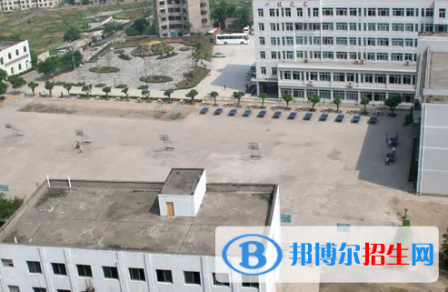 重慶2023年去讀中專(zhuān)學(xué)校學(xué)什么對(duì)以后好一點(diǎn)
