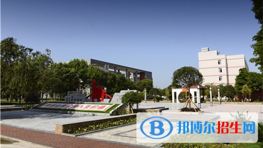 四川2023年初中生報什么計算機學校