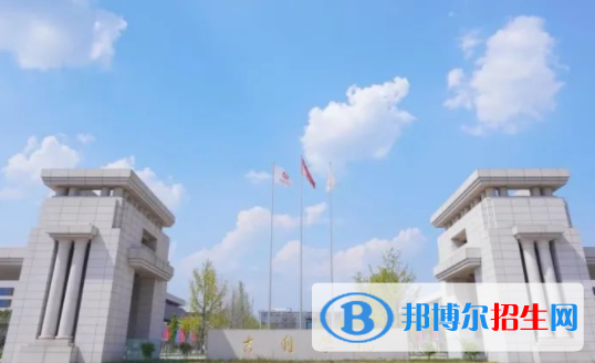 吉利學(xué)院是不是雙一流大學(xué)嗎？