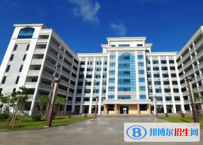 海南語言類大學(xué)有哪些？(附名單)