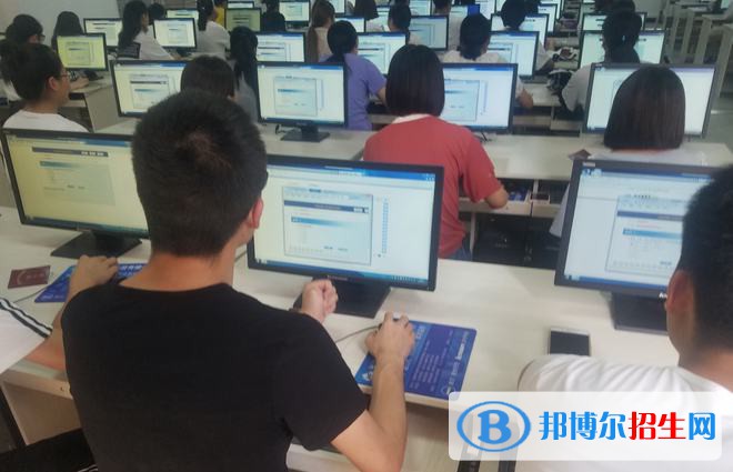 蘭州2023年計(jì)算機(jī)專(zhuān)業(yè)有什么