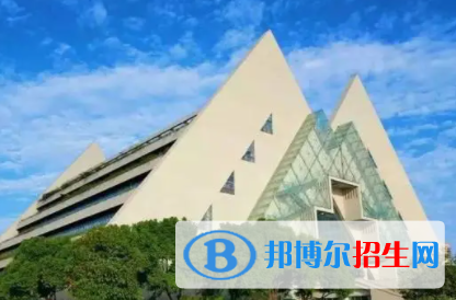 上海工程技術(shù)大學(xué)是不是雙一流大學(xué)？