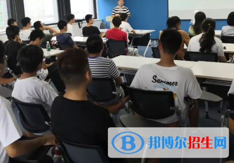 房地產(chǎn)經(jīng)營(yíng)與管理專業(yè)好嗎?(房地產(chǎn)經(jīng)營(yíng)與管理專業(yè))
