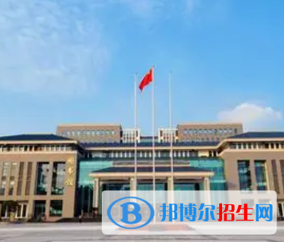 成都醫(yī)學(xué)院是不是雙一流大學(xué)？