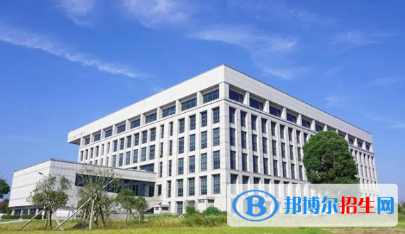 上海財(cái)經(jīng)大學(xué)浙江學(xué)院是不是雙一流大學(xué)？