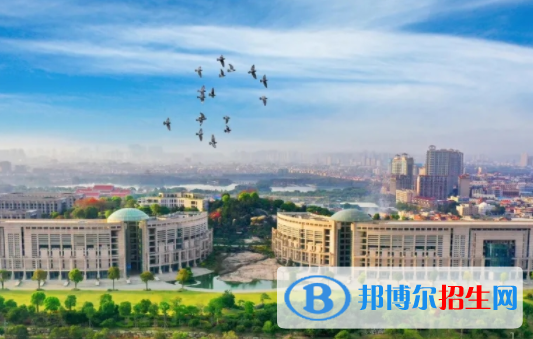 泉州信息工程學(xué)院是不是雙一流大學(xué)？