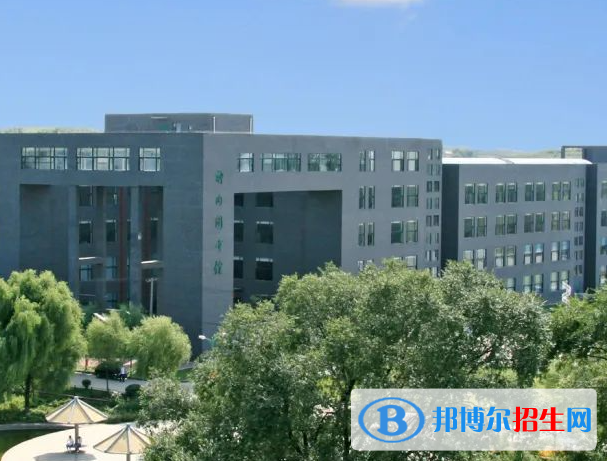 吉林農(nóng)業(yè)科技學(xué)院是不是985大學(xué)？